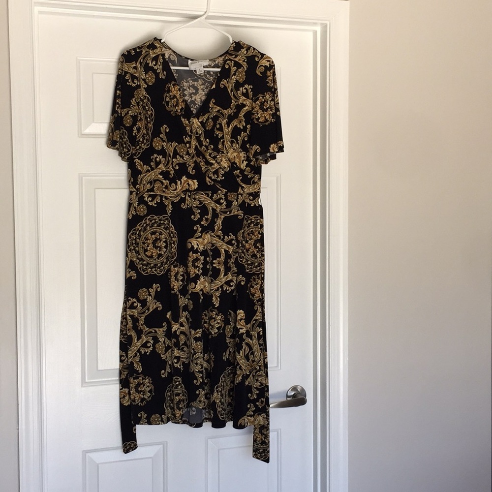 DONNA MORGAN Dress size 8